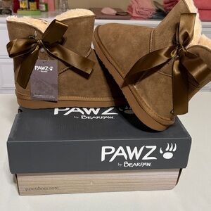 BearPaw Tan Winter - Amelia Hickory Boots with Bows